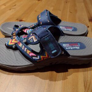 Sketchers Sandals (Women's 9)